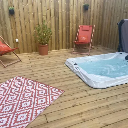 Les Du Quereux Hodinový hotel